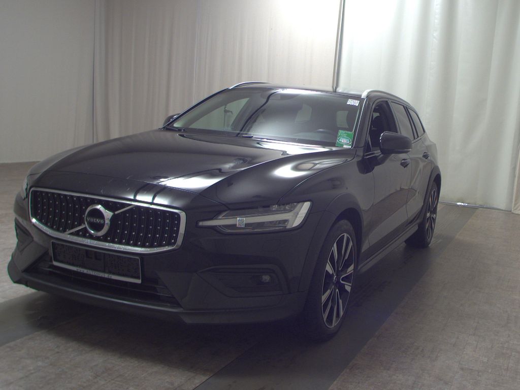 Volvo V60 Cross Country 2022