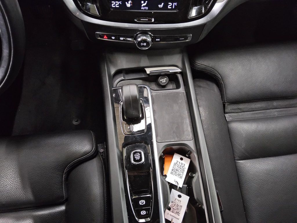 Volvo V60 Cross Country 2022