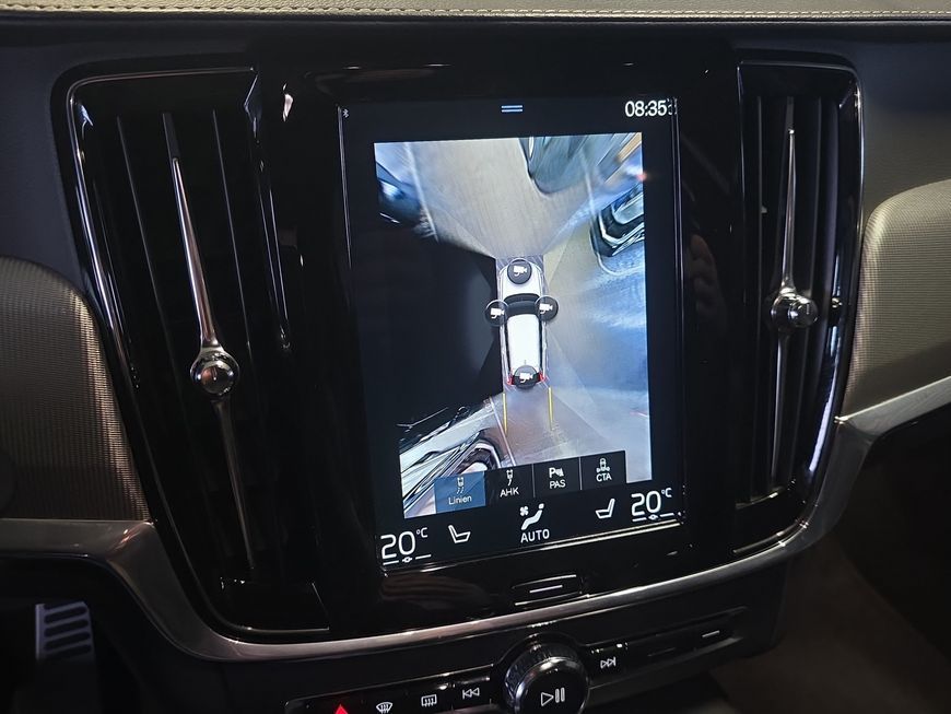 Volvo V90 2021