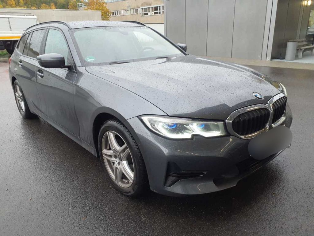 BMW 320 2022