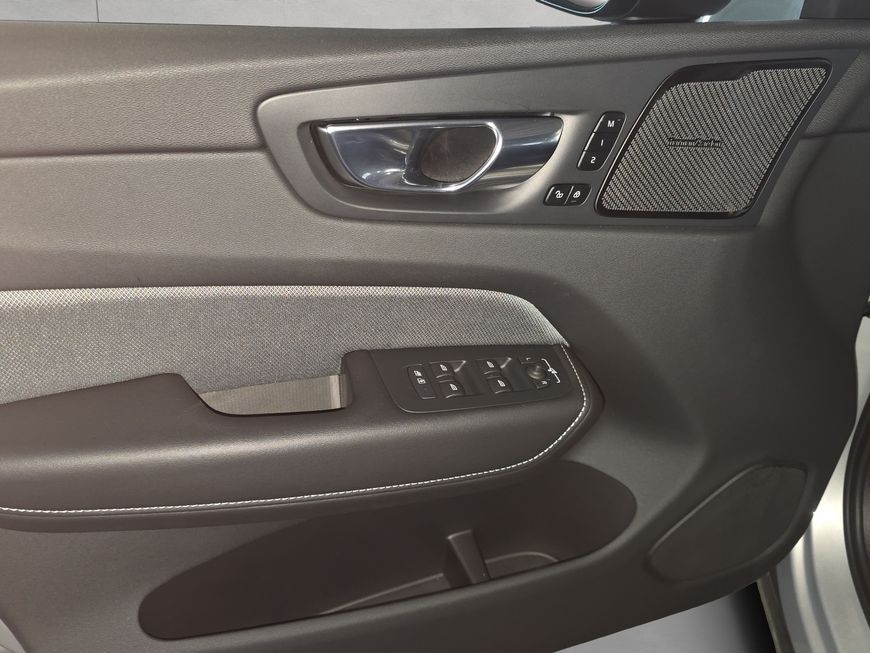Volvo XC60 2022