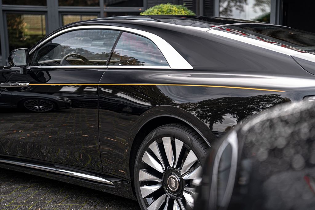 Rolls-Royce Spectre 2025