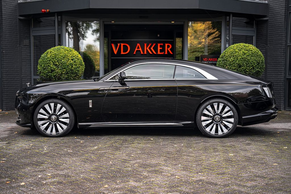 Rolls-Royce Spectre 2025