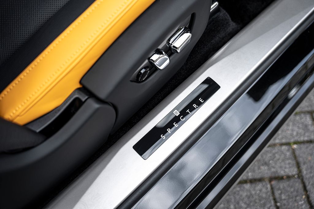 Rolls-Royce Spectre 2025