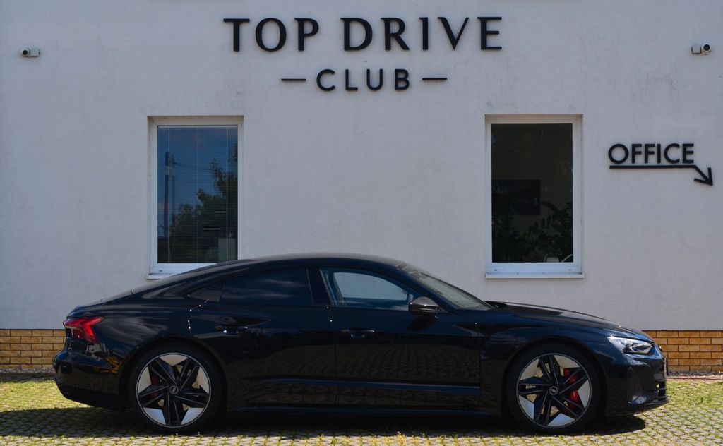 Audi RS e-tron GT 2021