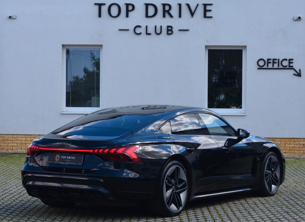 Audi RS e-tron GT 2021