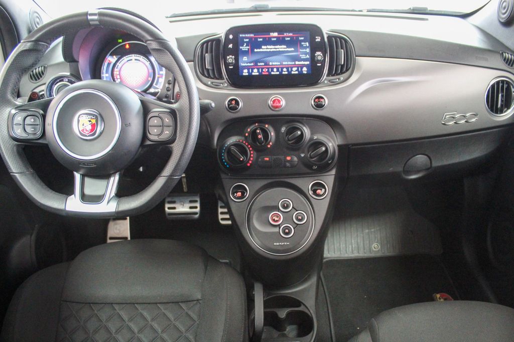 Abarth 595 2023