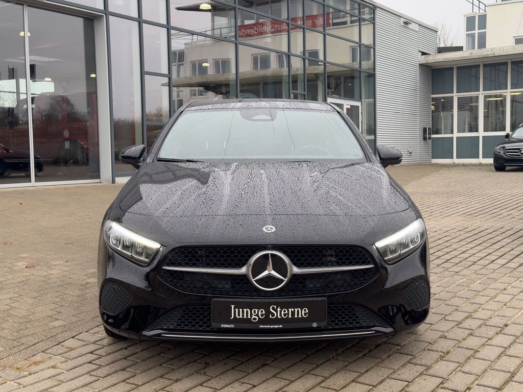Mercedes-Benz A 180 2025