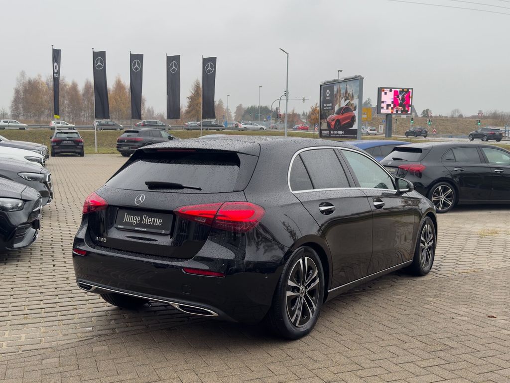 Mercedes-Benz A 180 2025