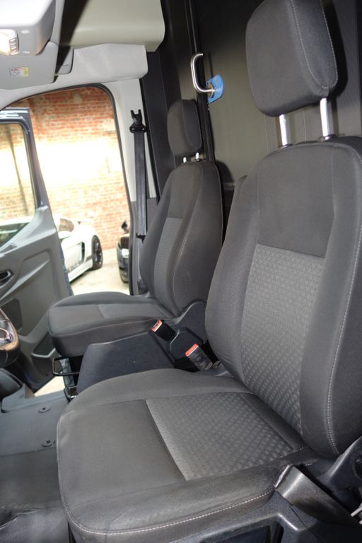 Ford Transit 2021