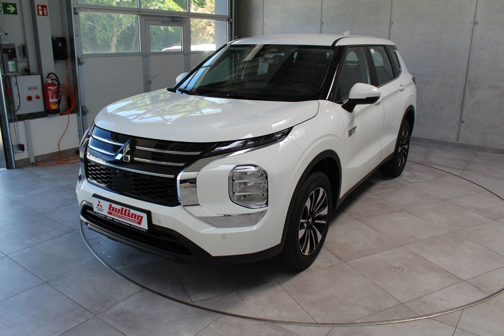 Mitsubishi Outlander 2025