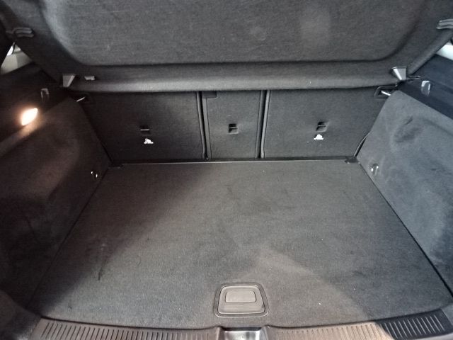 Mercedes-Benz B 200 2024