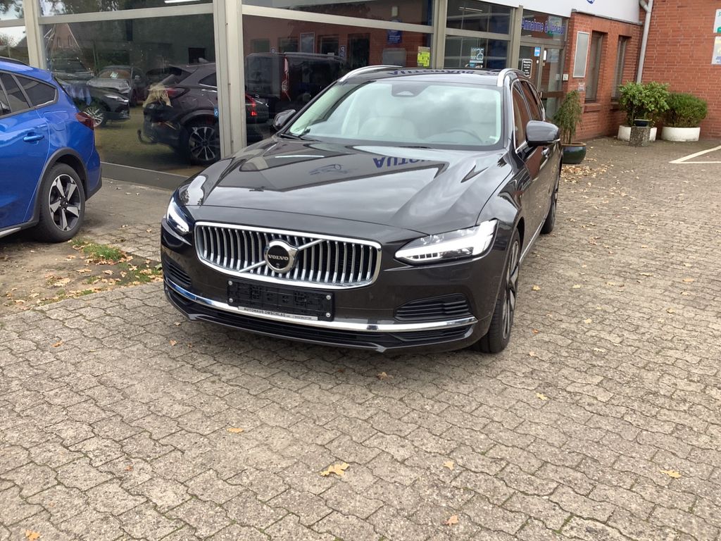 Volvo V90 2023