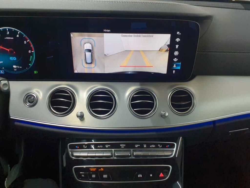 Mercedes-Benz E 300 2022