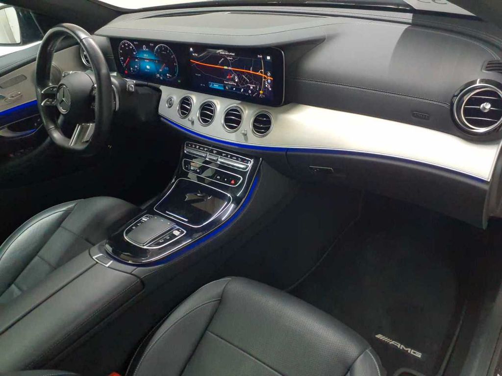 Mercedes-Benz E 300 2022