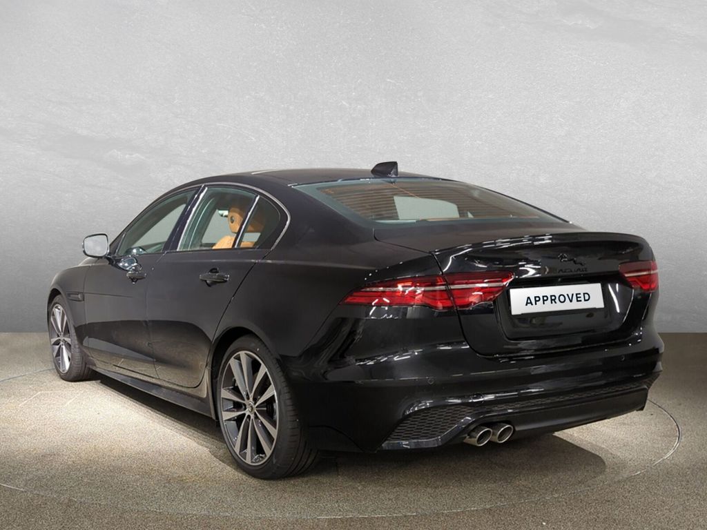 Jaguar XE 2024