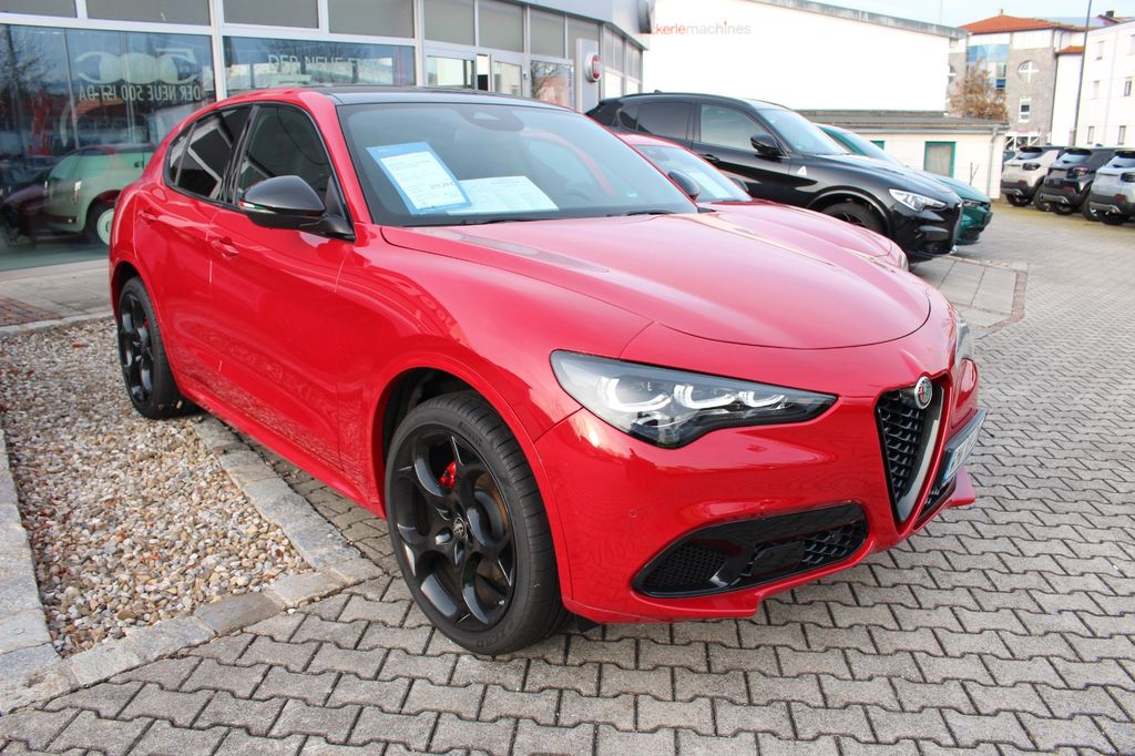 Alfa Romeo Stelvio 2025