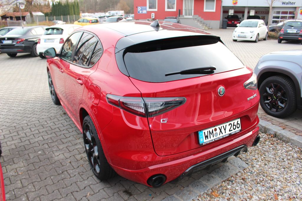 Alfa Romeo Stelvio 2025
