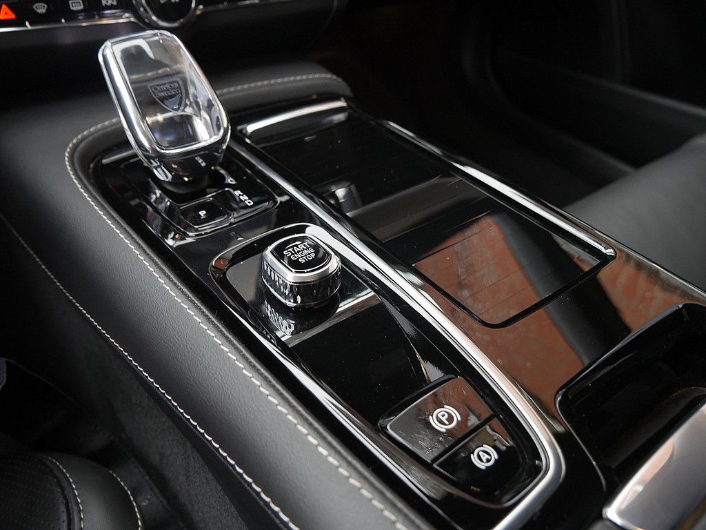 Volvo V90 2022