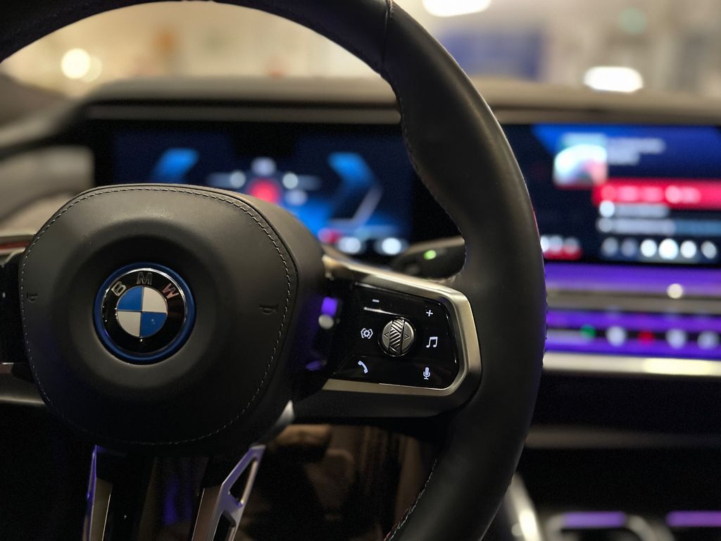 BMW i7 2024