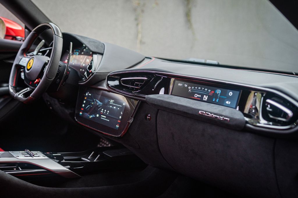 Ferrari 12Cilindri 2025