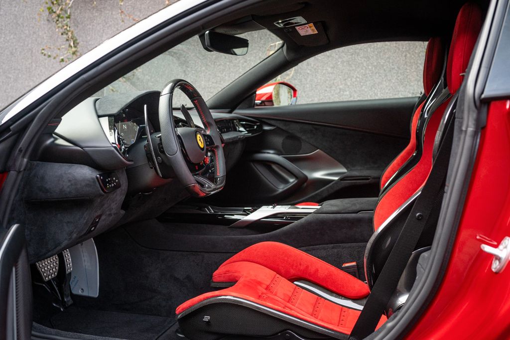 Ferrari 12Cilindri 2025