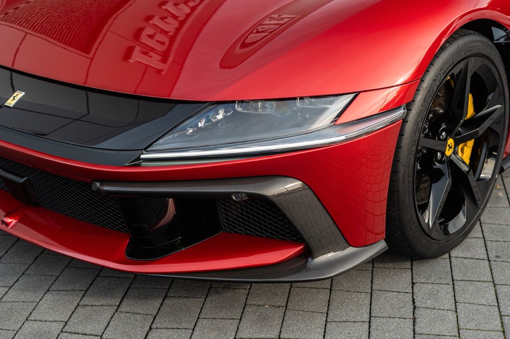 Ferrari 12Cilindri 2025