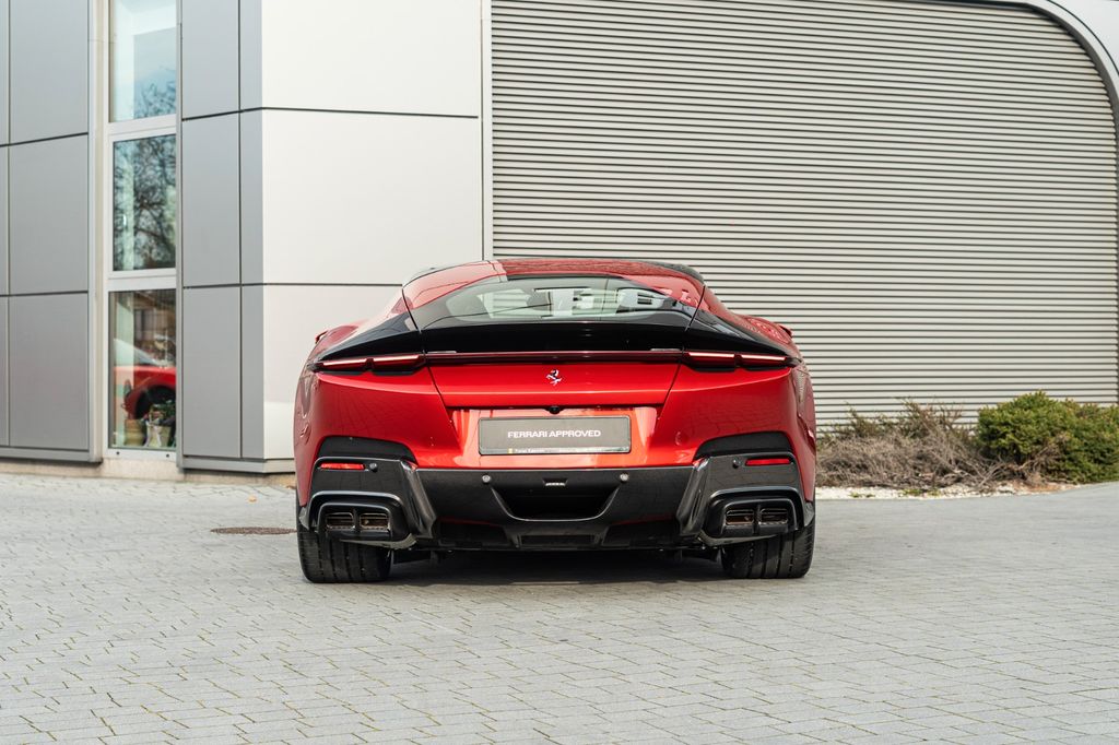 Ferrari 12Cilindri 2025