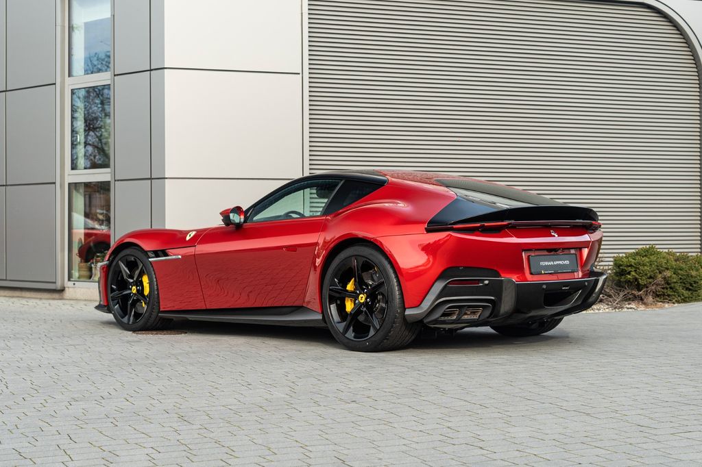 Ferrari 12Cilindri 2025