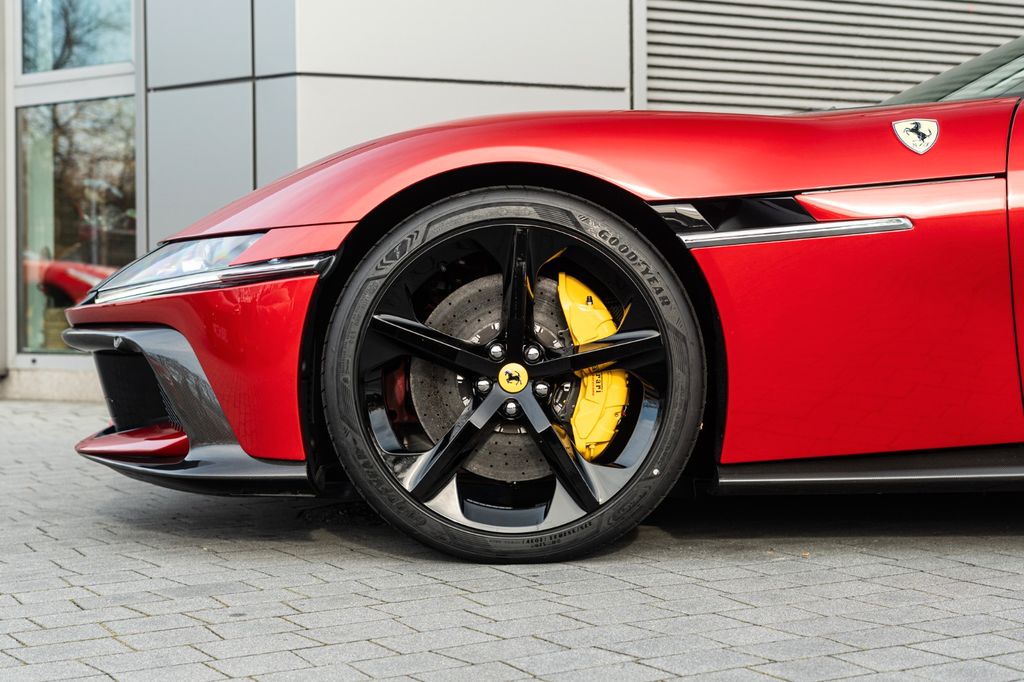 Ferrari 12Cilindri 2025