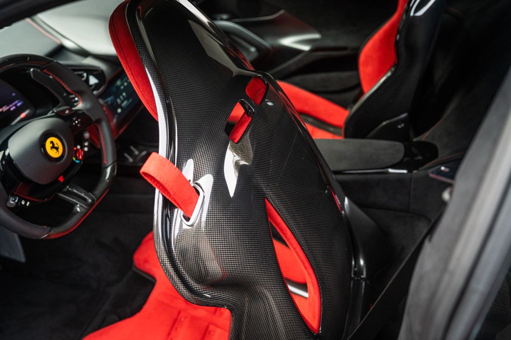 Ferrari 12Cilindri 2025