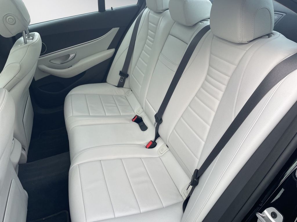 Mercedes-Benz E 300 2021