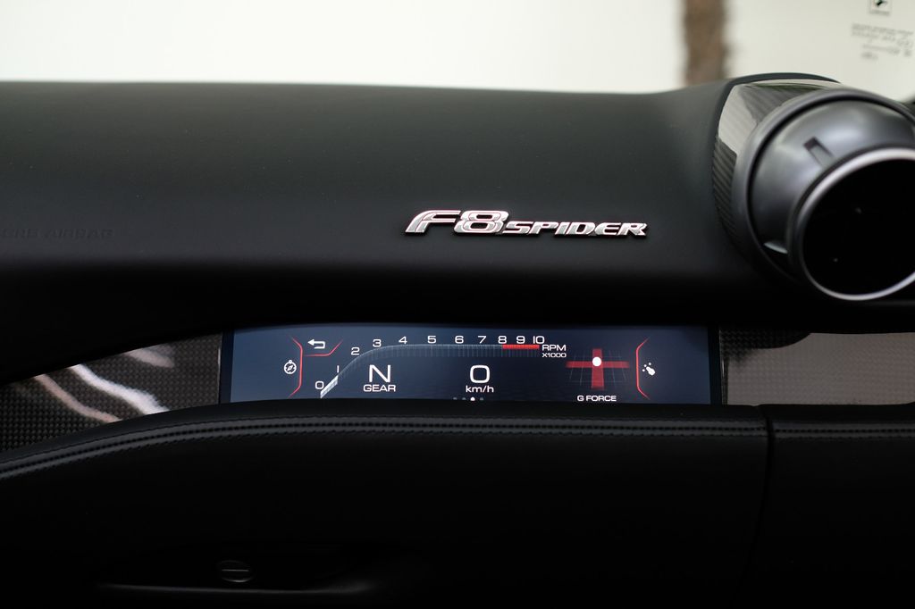 Ferrari F8 2023