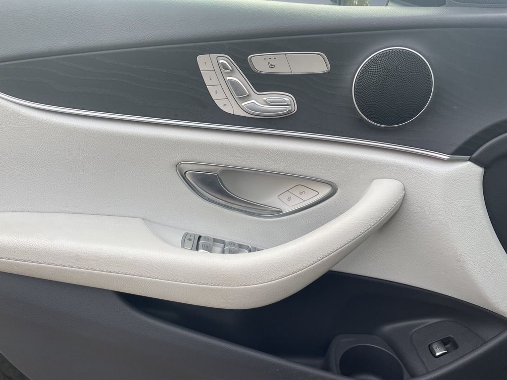 Mercedes-Benz E 300 2021