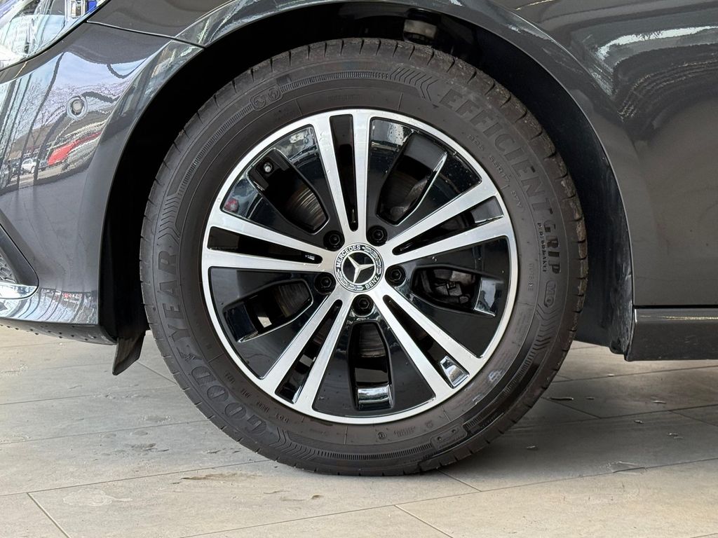 Mercedes-Benz E 200 2023