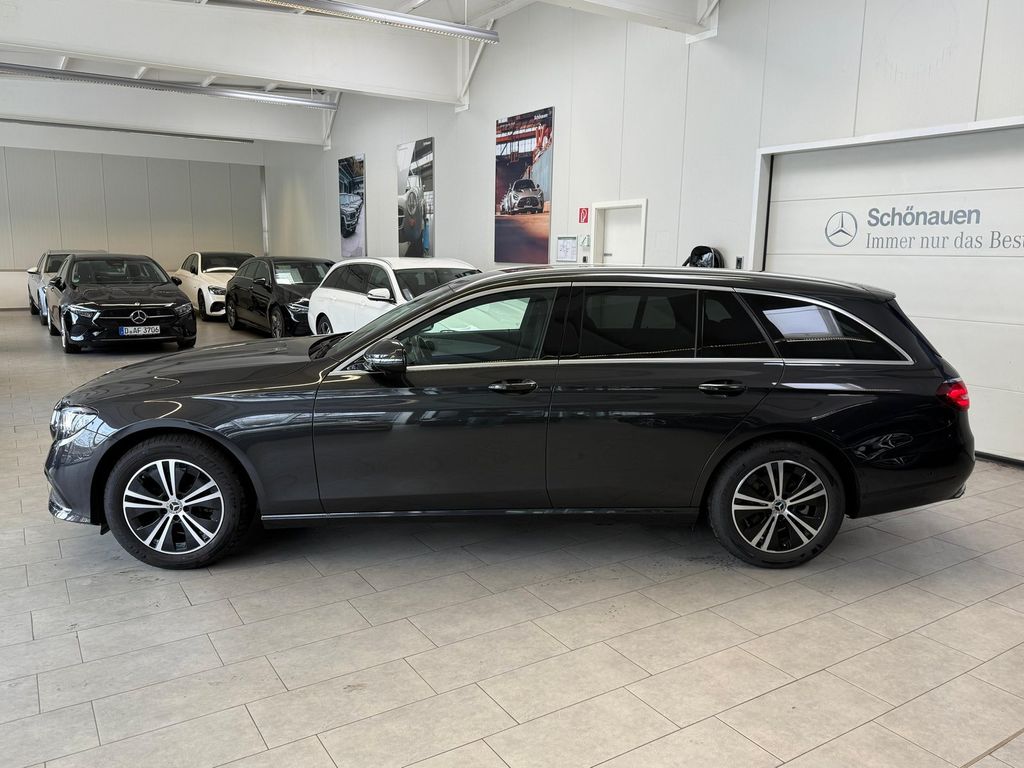 Mercedes-Benz E 200 2023