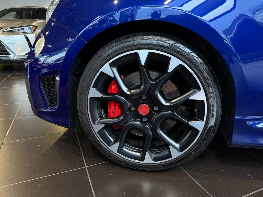 Abarth 595C 2019