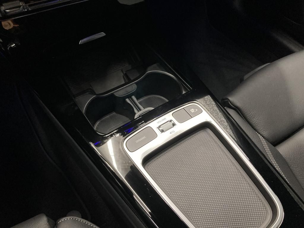 Mercedes-Benz CLA 200 2023