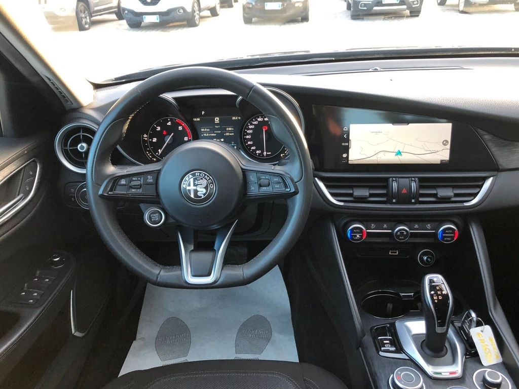 Alfa Romeo Giulia 2021