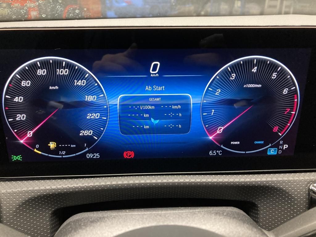 Mercedes-Benz CLA 200 2023