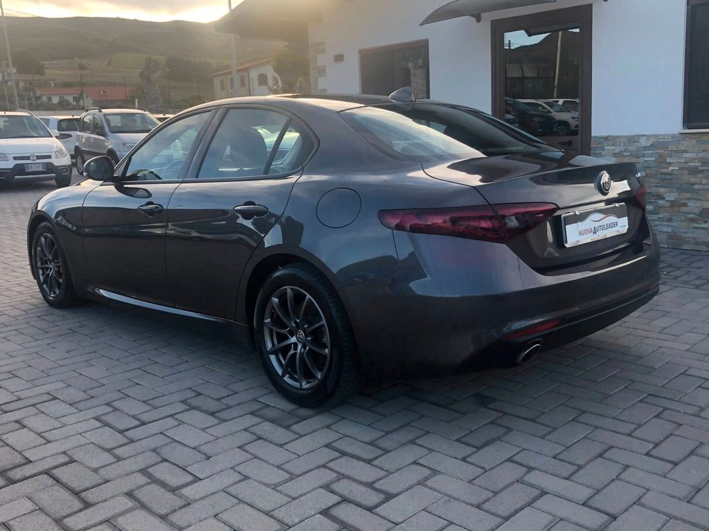 Alfa Romeo Giulia 2021