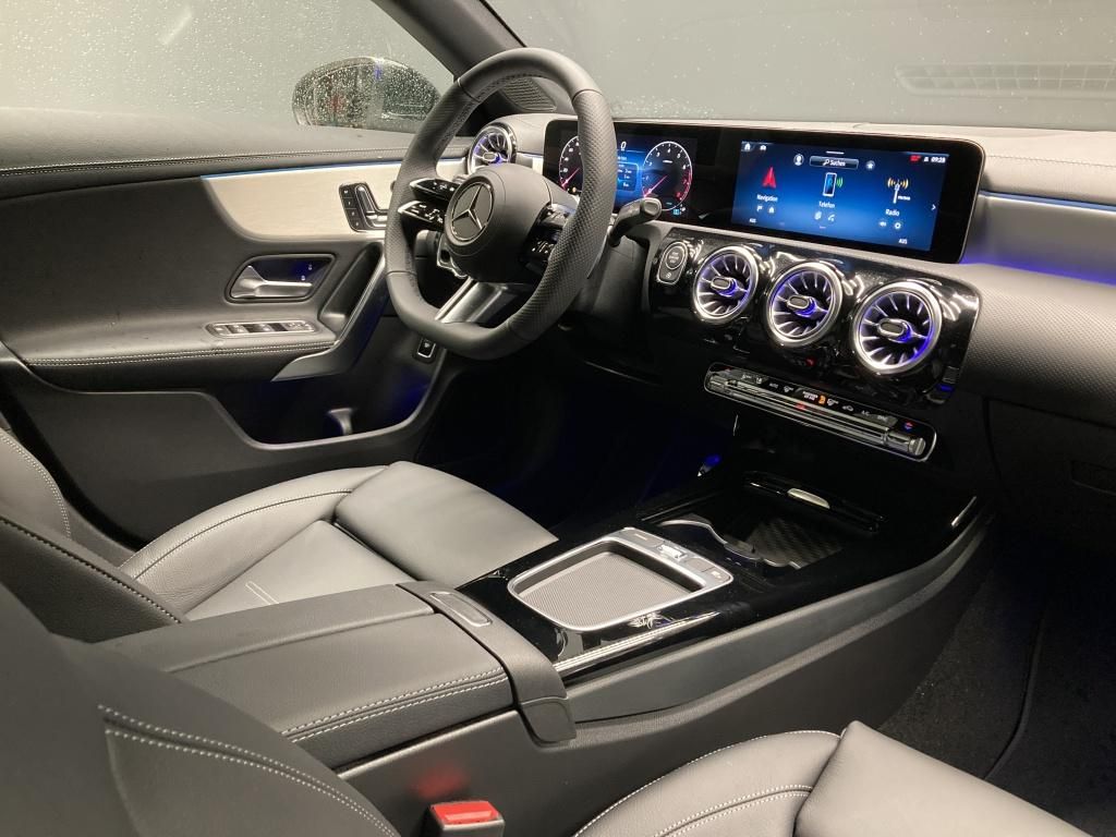 Mercedes-Benz CLA 200 2023