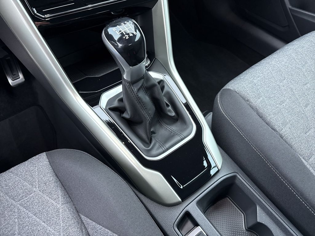 Volkswagen T-Roc 2024