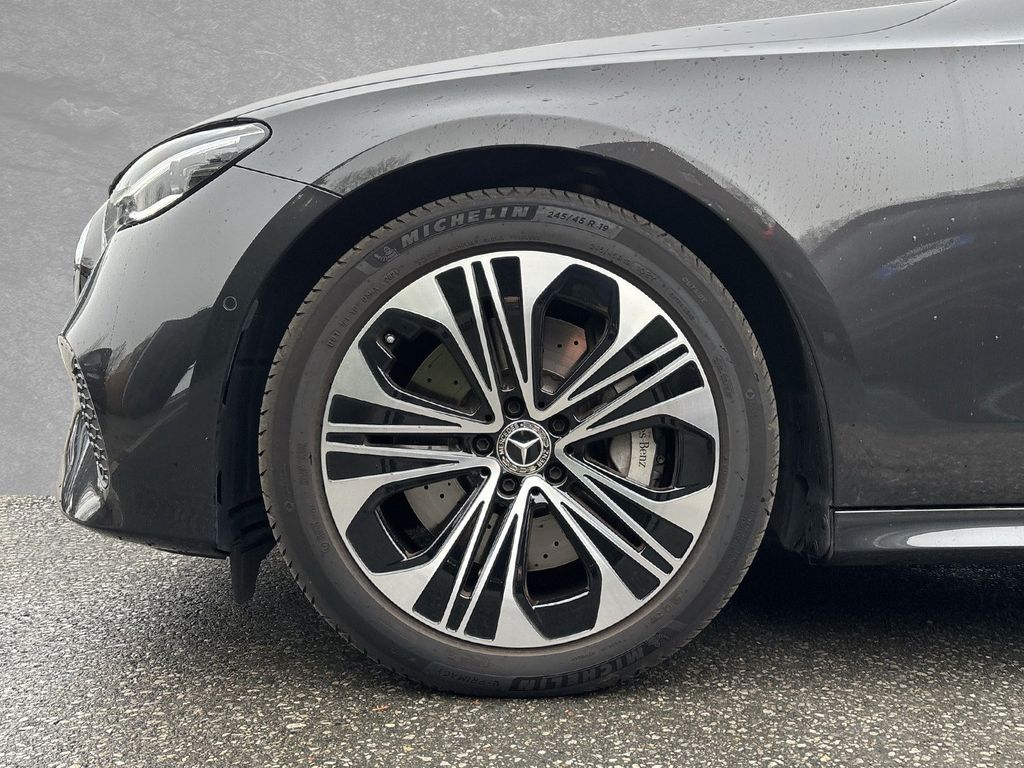 Mercedes-Benz E 300 2024