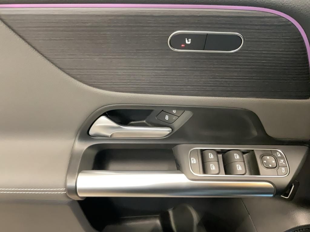 Mercedes-Benz EQA 2025