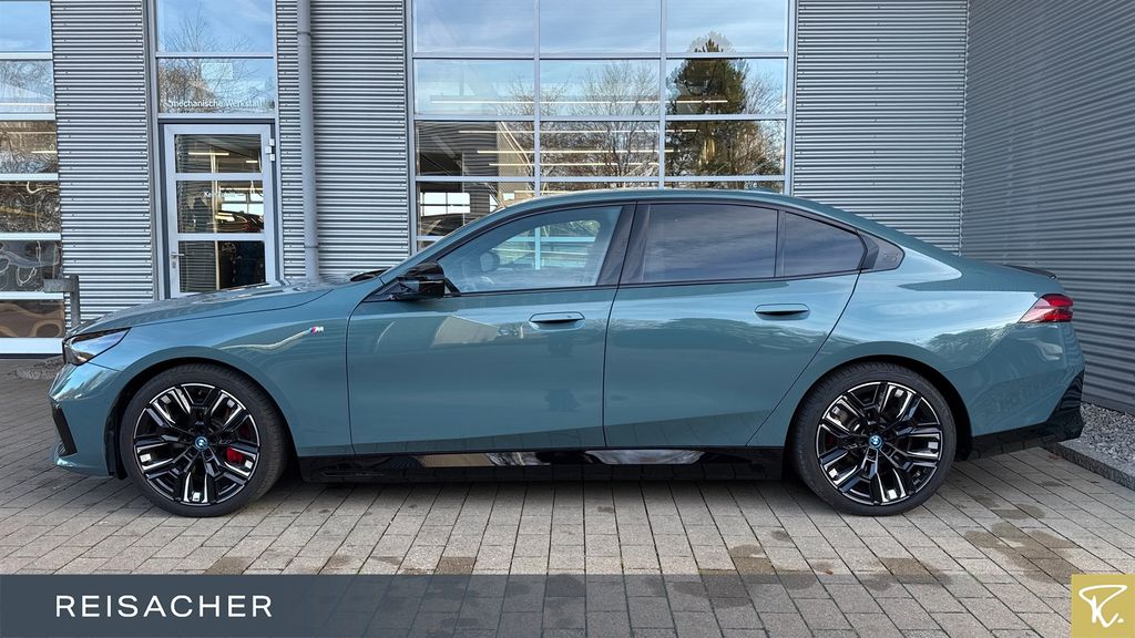 BMW i5 2024