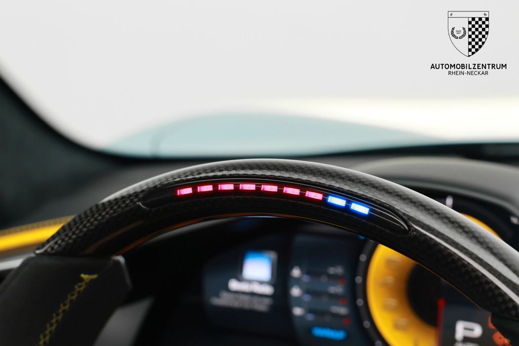 Ferrari 296 GTS 2025