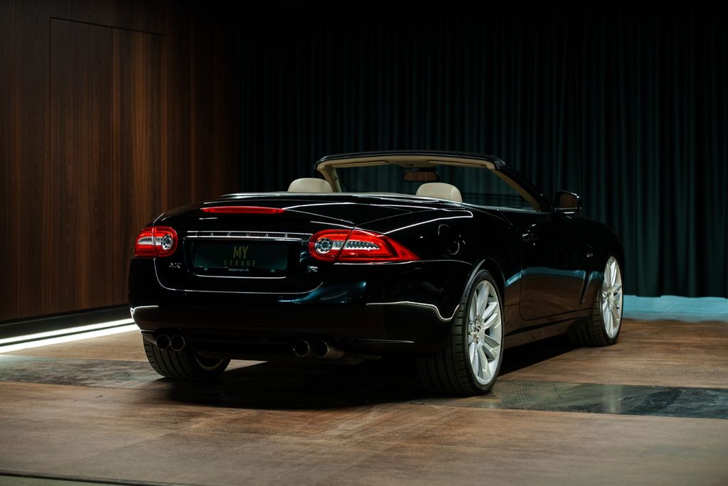 Jaguar XKR 2010