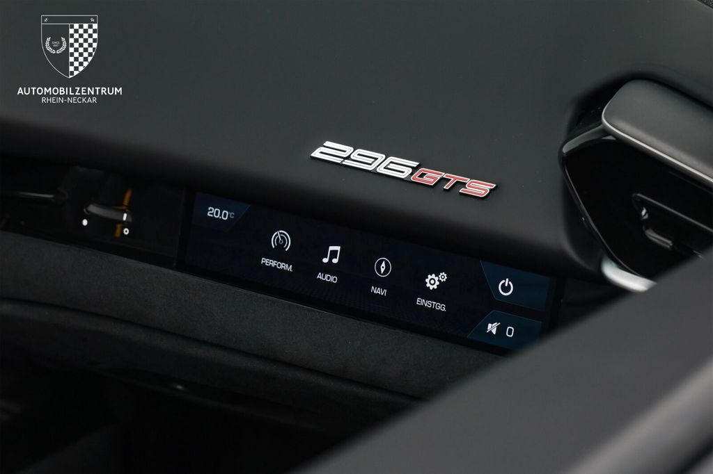 Ferrari 296 GTS 2025