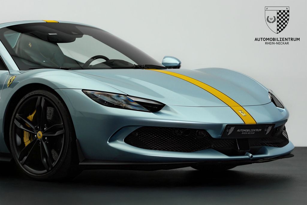 Ferrari 296 GTS 2025